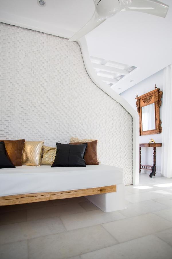 Naxian Riviera Exclusive Seafront Suites, Junior Suite 阿吉奥斯普罗科皮奥斯 外观 照片
