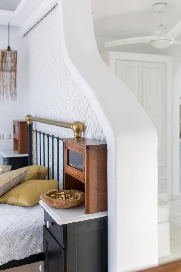 Naxian Riviera Exclusive Seafront Suites, Junior Suite 阿吉奥斯普罗科皮奥斯 外观 照片